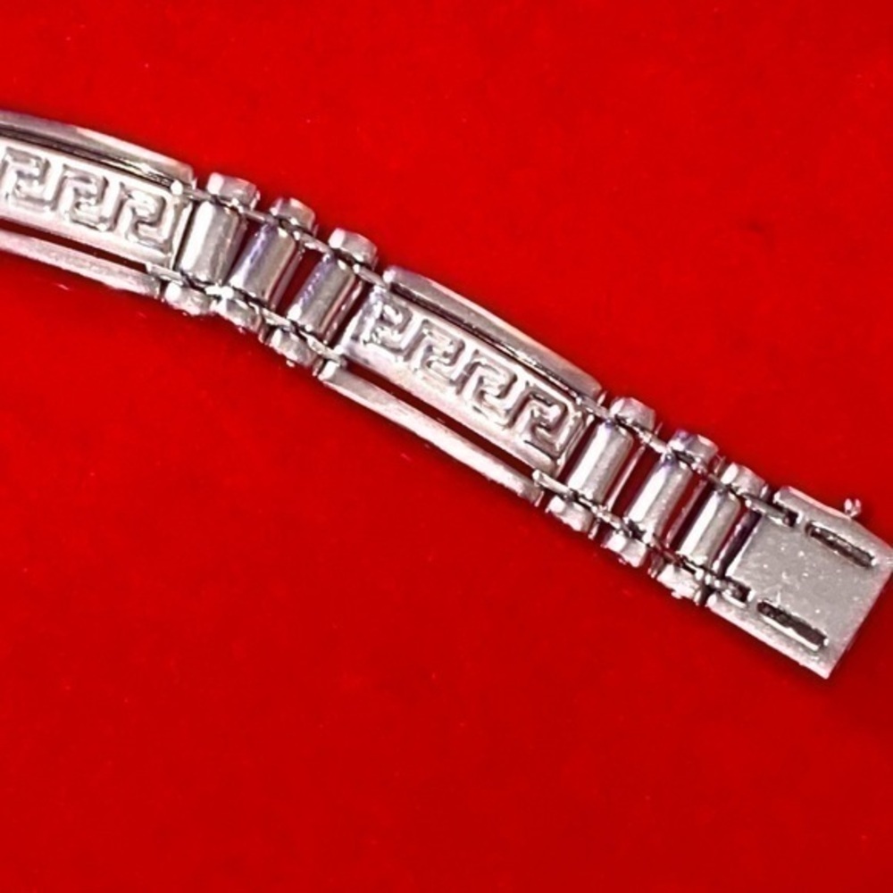 Stylish bracelet for Men solid white gold Art crafted new no tags